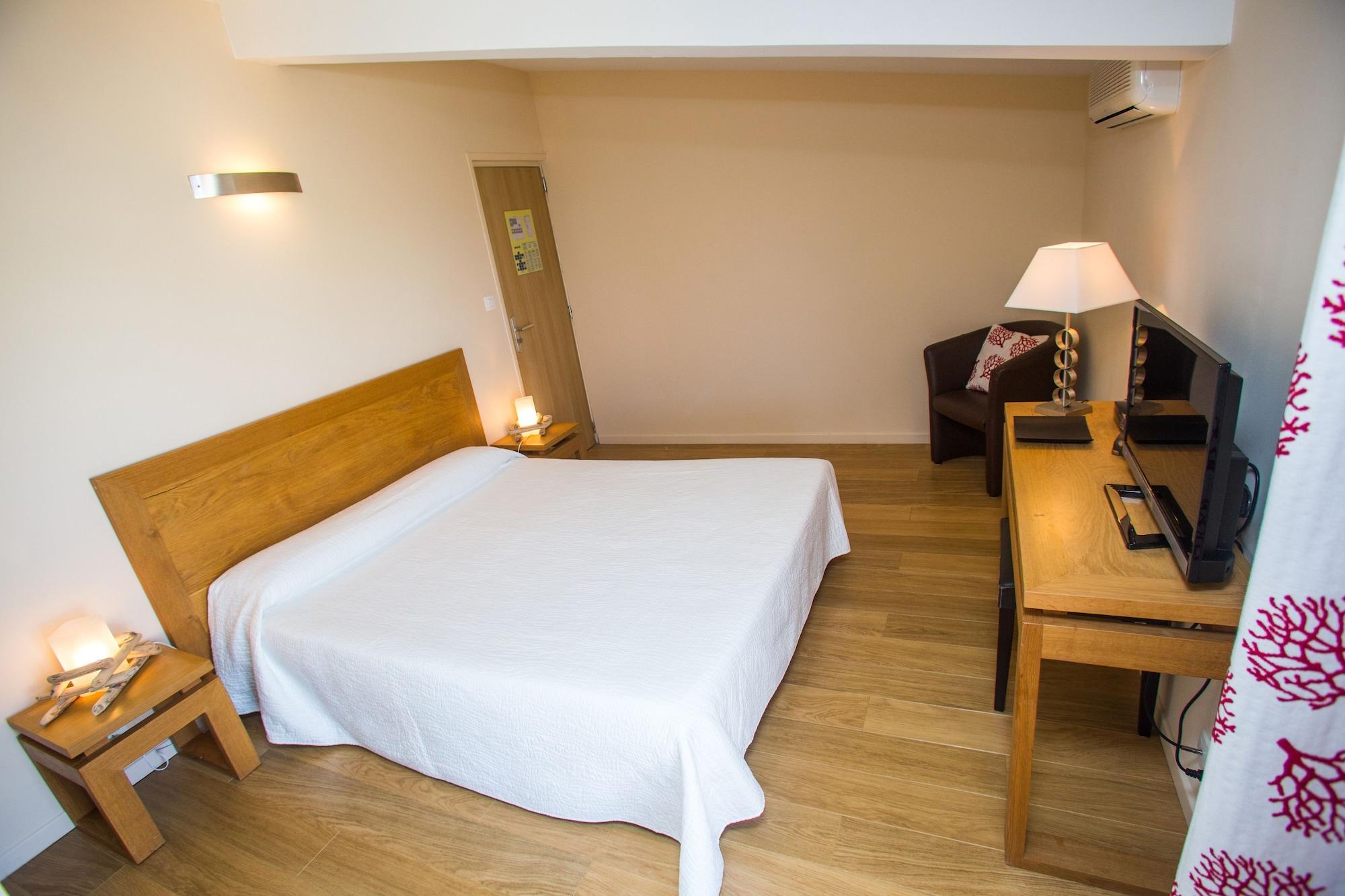 Cesario Hotel
