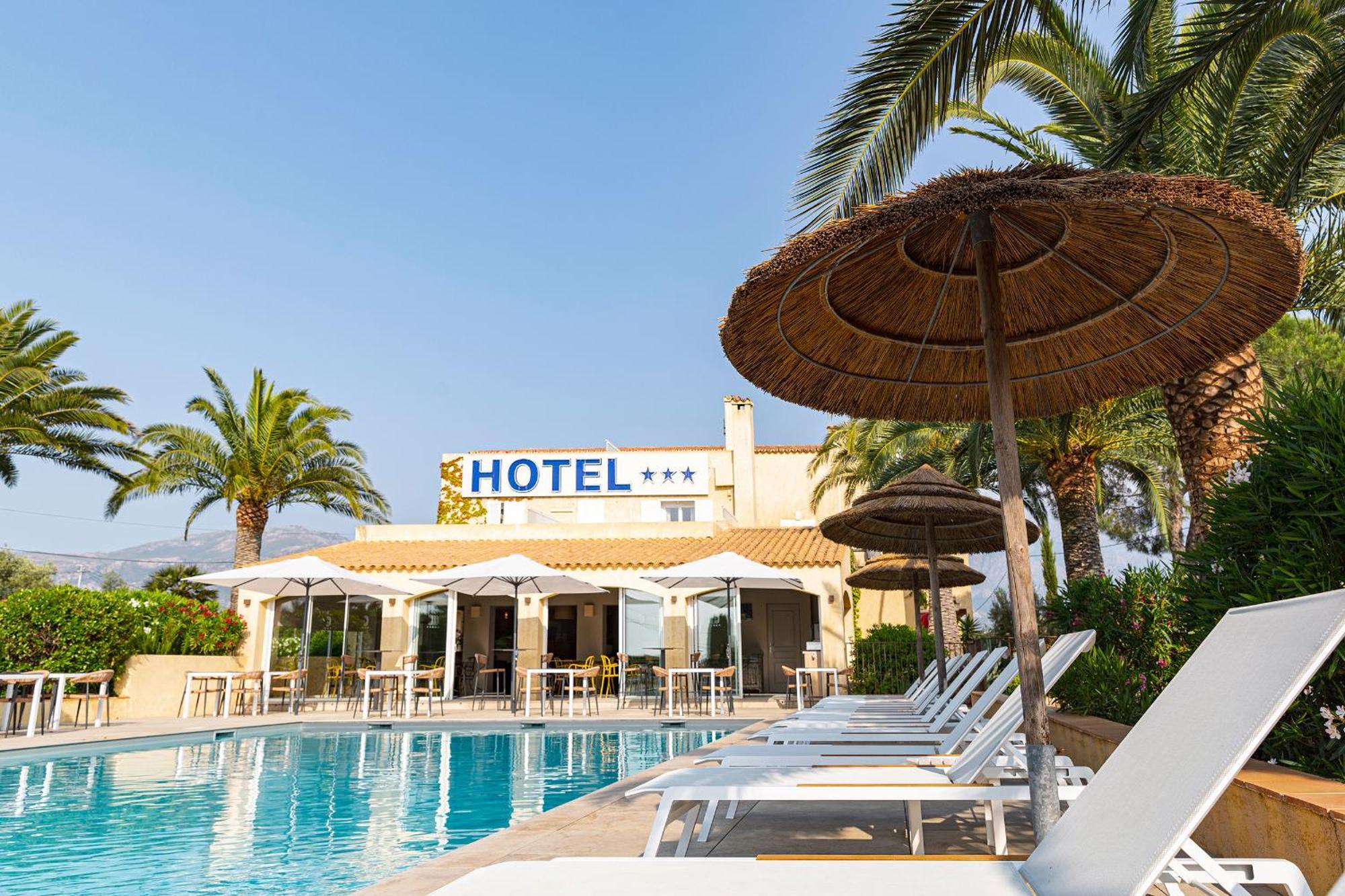 Cesario Hotel