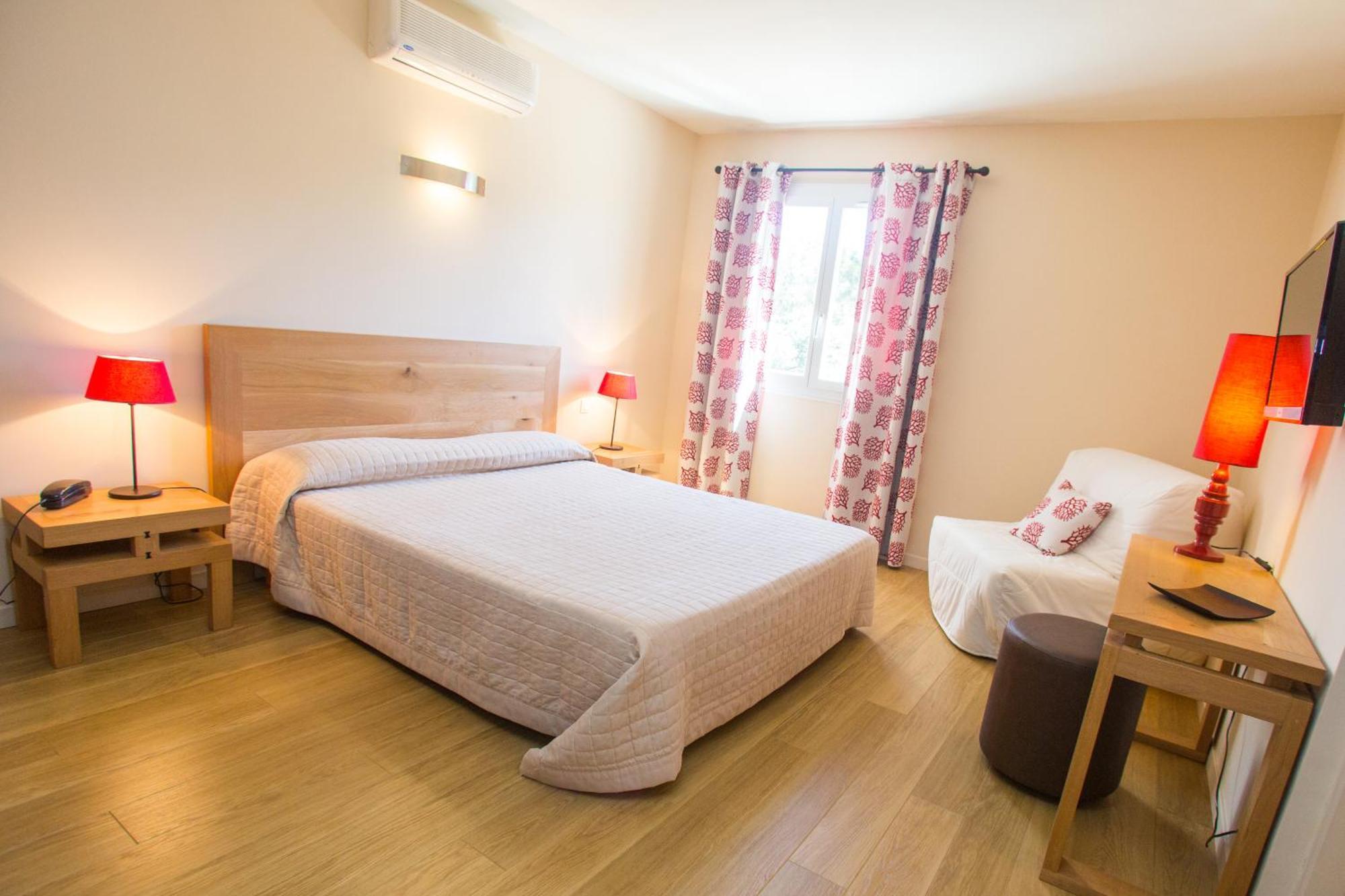 Cesario Hotel Calvi (Corsica)